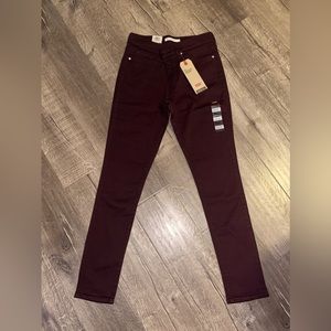 NWT | Levi’s Women’s midrise bottoms | 311 shaping skinny